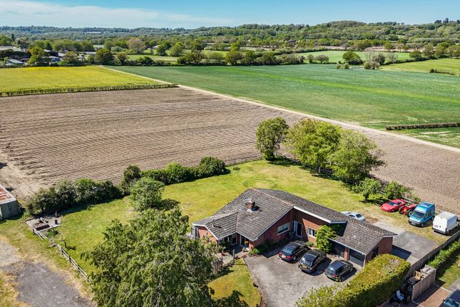 4 bed property, in Forge Road, £775,000