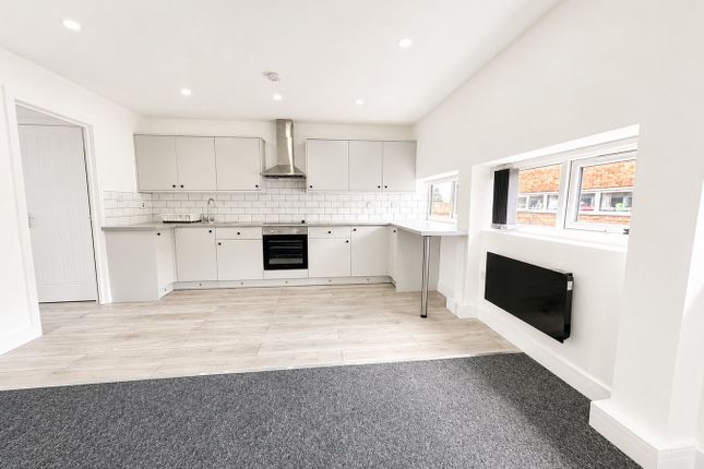 1 bed property, in Investment Flat -13.6% Rental Yield, £74,999