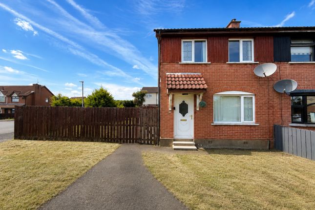 3 bed property, in Lagmore Grove, £185,000