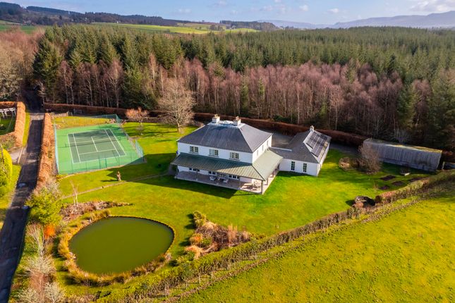 6 bed property, in Half Mark, £1,500,000