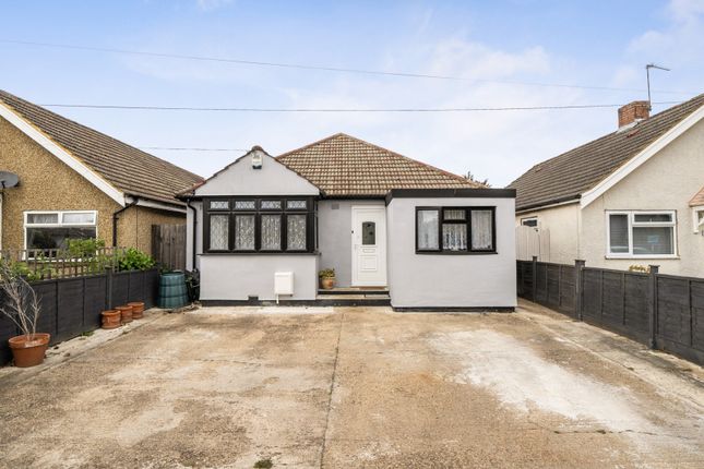 3 bed property, in St. Margarets Avenue, £650,000