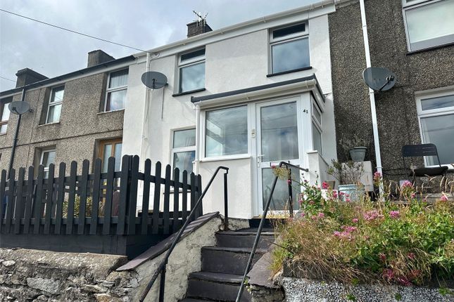 2 bed property, in Hyfrydle Road, £135,000