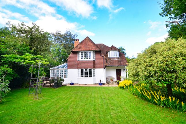 4 bed property, in Dormansland, £900,000