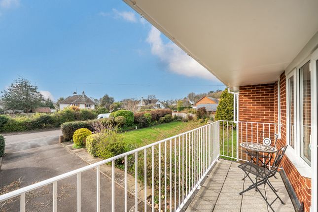 3 bed property, in Raleigh Road, £350,000