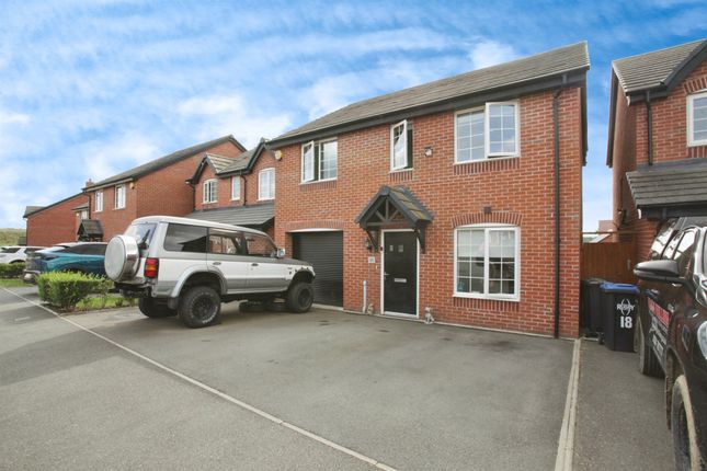 4 bed property, in Skelhorn Avenue, £370,000