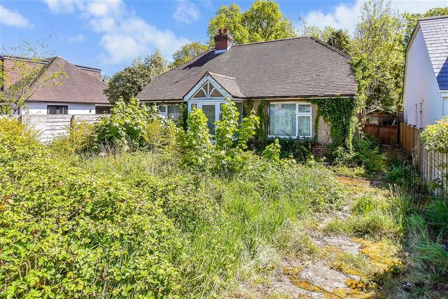 2 bed property, in Shipbourne Road, £325,000