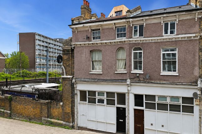 2 bed property, in Barnabas Road, £460,000