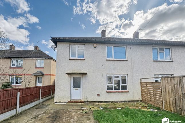 3 bed property, in Pheasant Close, £85,000