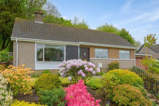 3 bed property, in Dovecot Park, £365,000