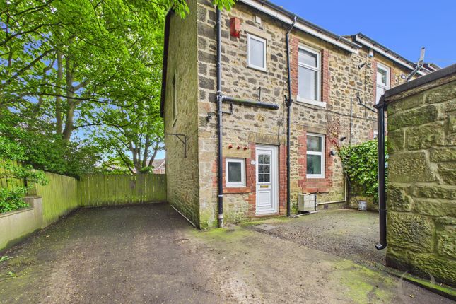 2 bed property, in Springfield Terrace, £70,000