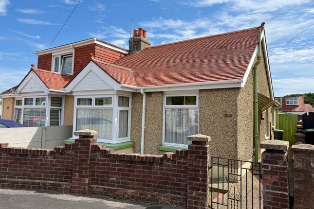 2 bed property, in Oxford Road, £230,000
