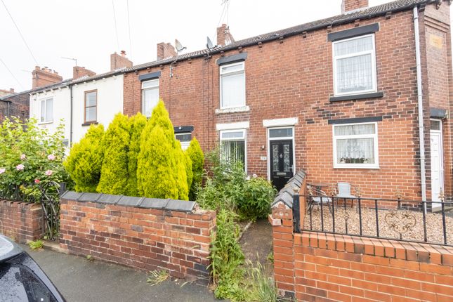 2 bed property, in Mill Lane, £115,000