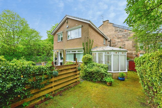 3 bed property, in Caldercuilt Road, £270,000