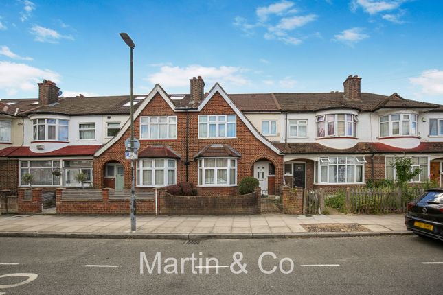 3 bed property, in Edgehill Road, £500,000
