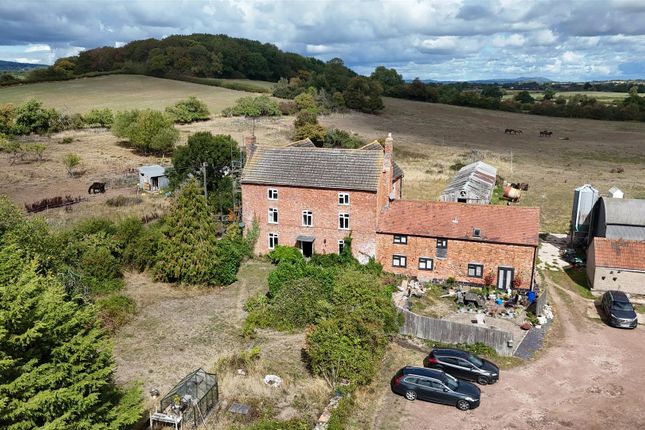 7 bed property, in Ley Lane, £475,000