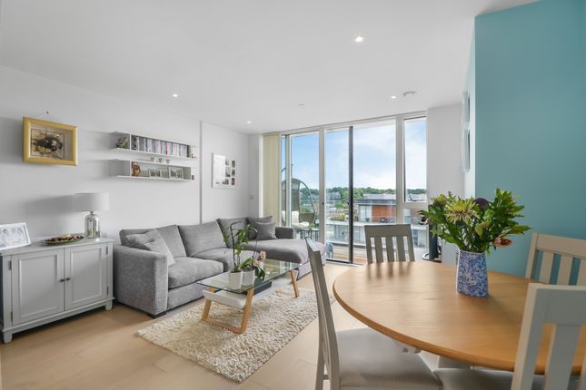2 bed property, in Wyndham Apartments, £550,000