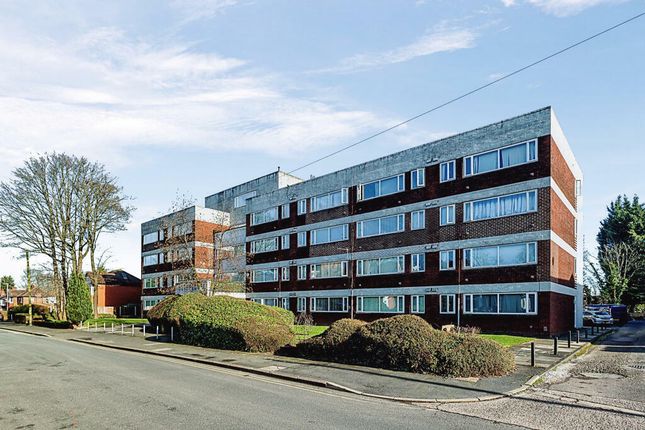 2 bed property, in Flat 19, £9,000