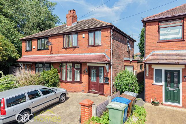 3 bed property, in Lynwood Grove, £200,000