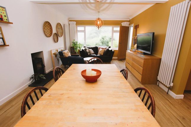 4 bed property, in Chapel Close, £575,000