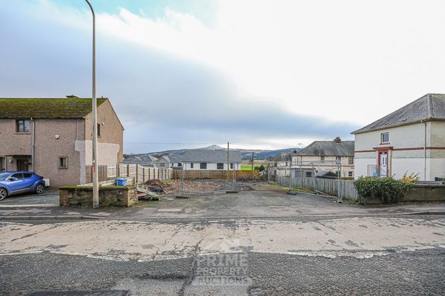 Studio, in Land At 18 Low Road, £30,000