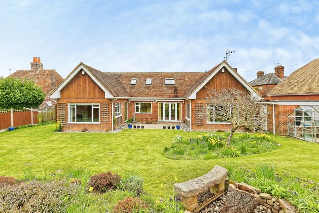 4 bed property, in Spring Lane, £775,000