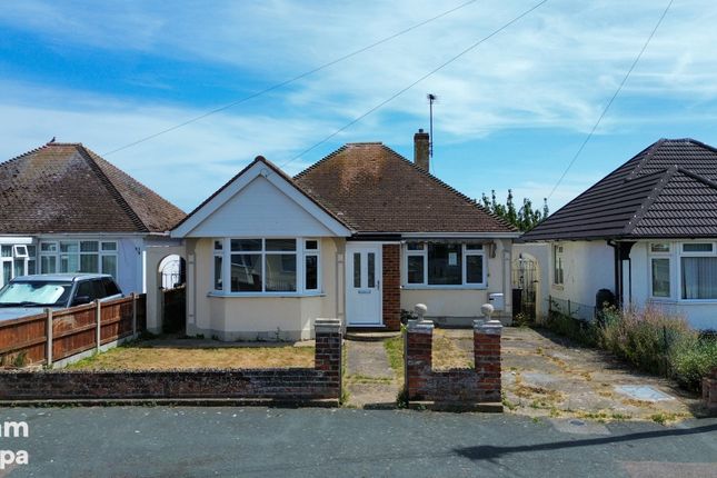 3 bed property, in Windsor Avenue, £240,000