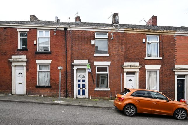 2 bed property, in 5 Walsh Street, £55,000