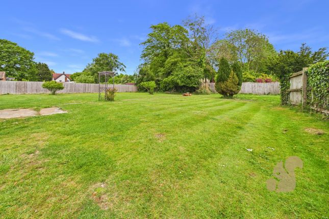 3 bed property, in Rose Lane, £475,000