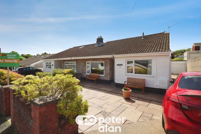 3 bed property, in Yr Ysfa, £290,000