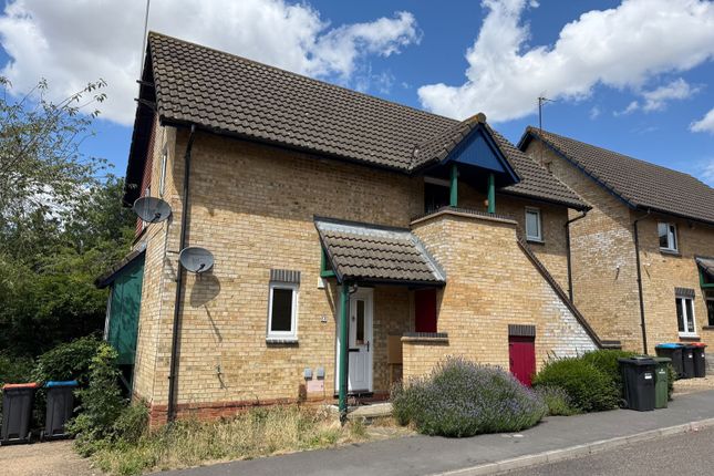 2 bed property, in Townsend Grove, £100,000