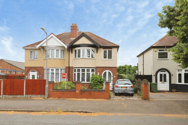 3 bed property, in Beauchamp Avenue, £240,000