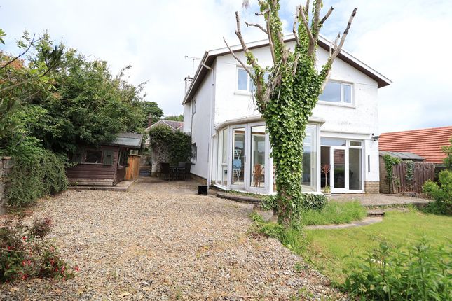 4 bed property, in Cleveland Avenue, £570,000