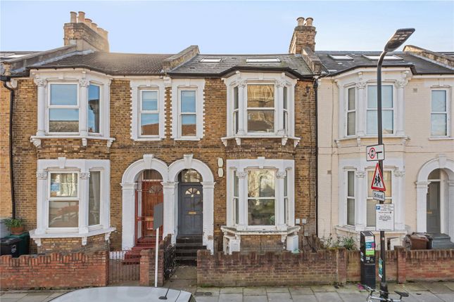 3 bed property, in Barretts Grove, £700,000