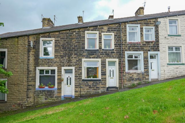 2 bed property, in Peter Street, £80,000