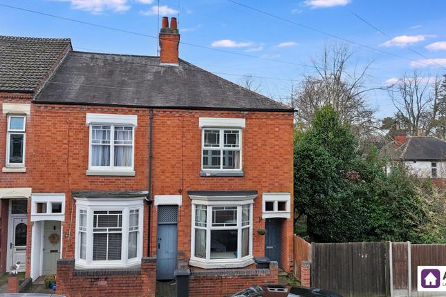 3 bed property, in St. Dunstan Road, £160,000