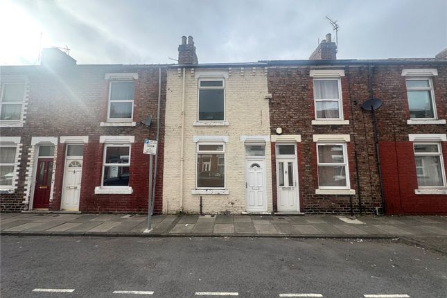 2 bed property, in Albany Street, £75,000
