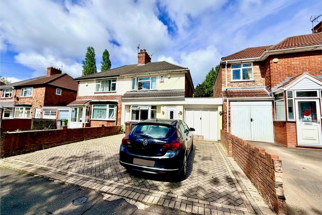 3 bed property, in Carlton Avenue, £250,000