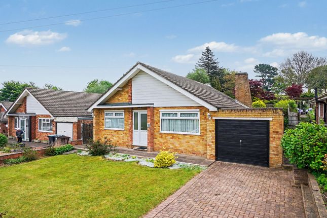 3 bed property, in Toddington Crescent, £475,000