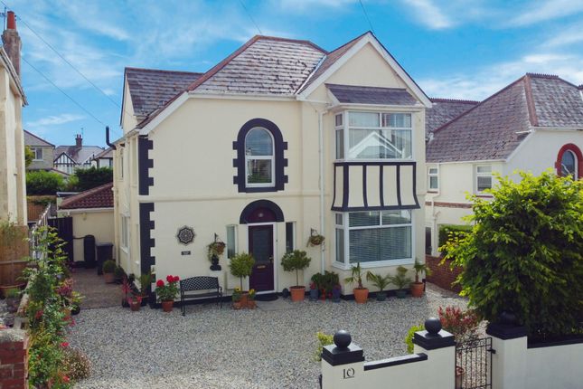 5 bed property, in Fortescue Road, £625,000
