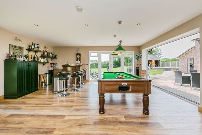 4 bed property, in Malt Kiln Lane, £1,250,000