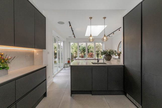 5 bed property, in Cambridge Road, £1,700,000