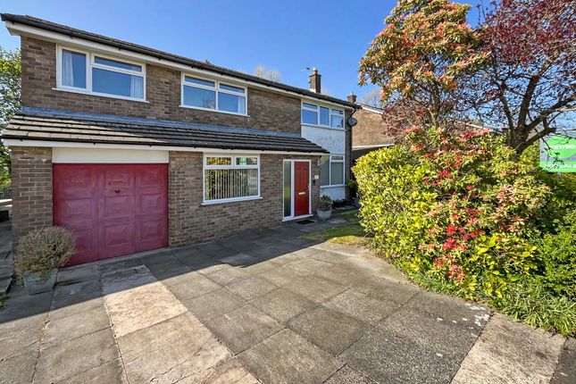 4 bed property, in Bloomfield Drive, £485,000