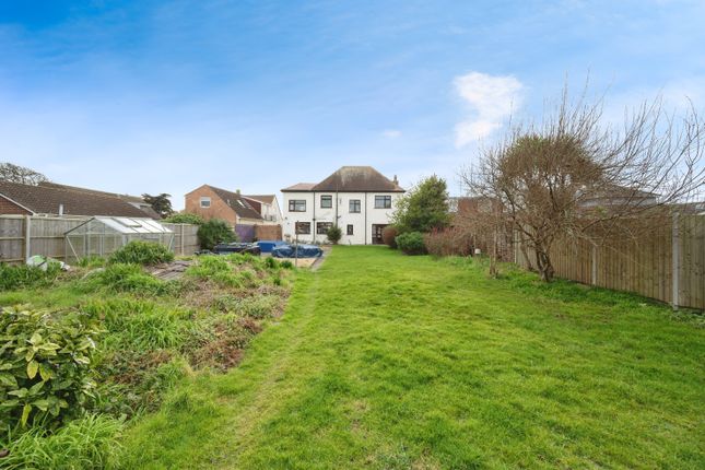 4 bed property, in Southwood Road, £650,000