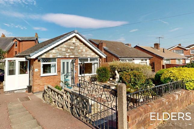 2 bed property, in Broadway, £175,000