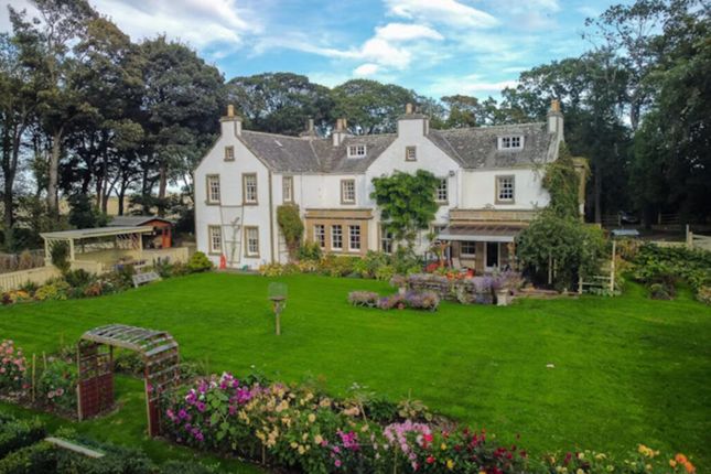 5 bed property, in Arradoul House, £350,000