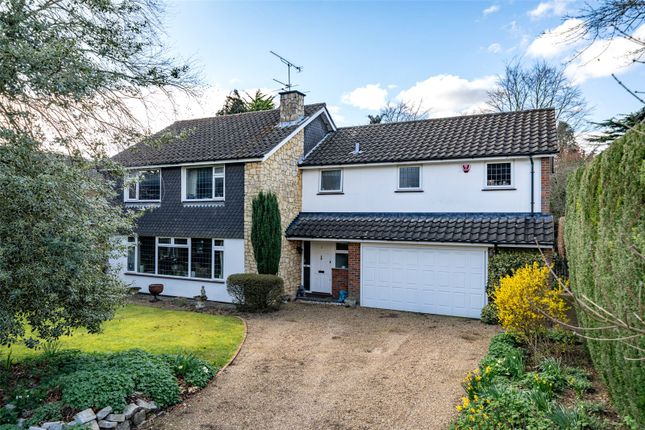 4 bed property, in Wheatfield Avenue, £1,950,000
