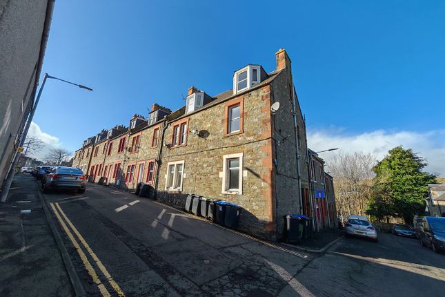 2 bed property, in 6, £110,000