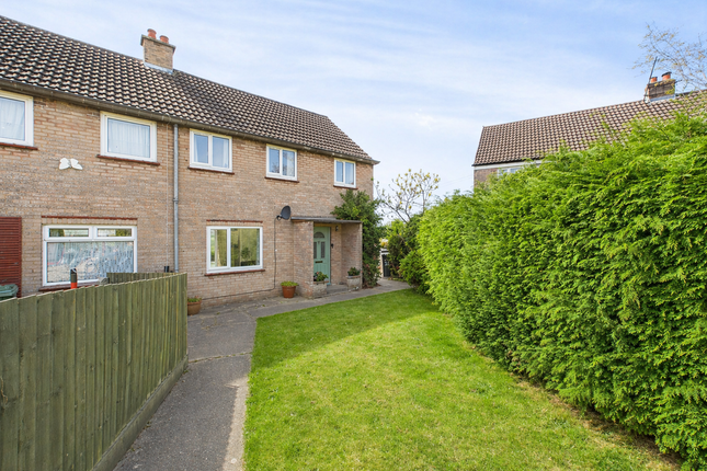 3 bed property, in Dean Swift Close, £290,000