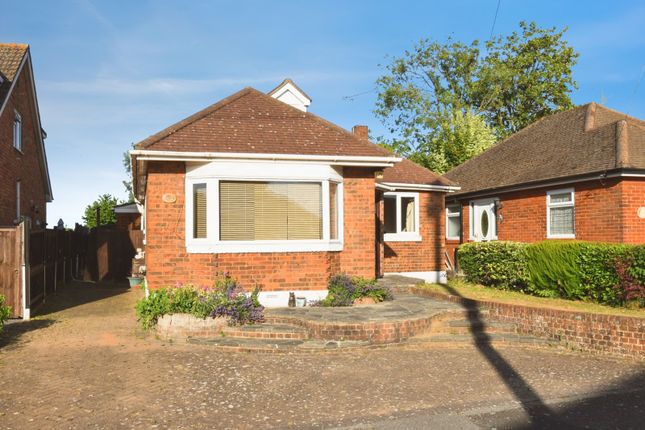 3 bed property, in Rushdene Road, £525,000