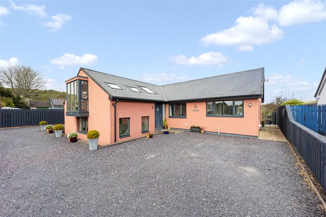 5 bed property, in Corwen, £375,000